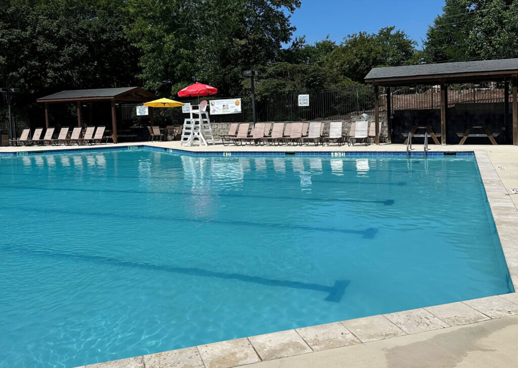 planters row pool cabanas